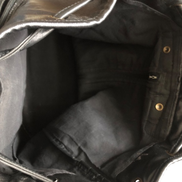 Leather backpack - Picture 8 of 8